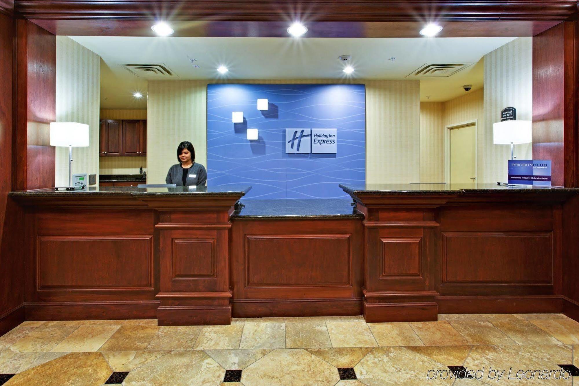Holiday Inn Express Hotel & Suites Dfw West - Hurst By Ihg Интерьер фото